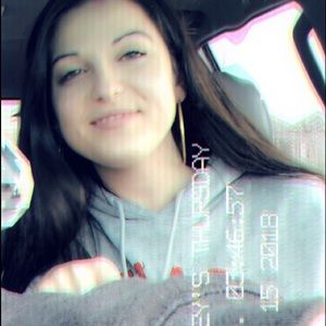 Meet your Posher, Ana